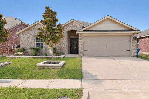 2303 Pontotoc Drive, Forney