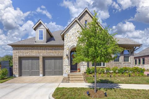 2055 Spotted Fawn Drive, Arlington