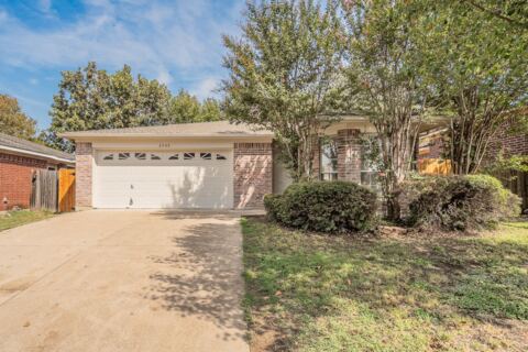 3745 Chaddybrook Lane, Fort Worth