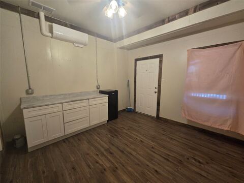 217 E 3rd Street B, Keene, TX 76059 — photo 3