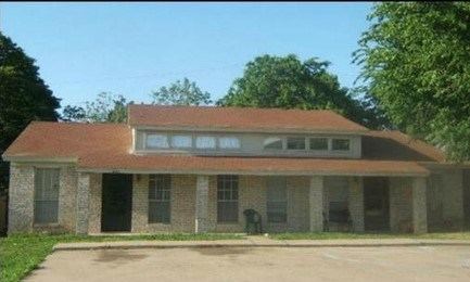 1037 Southmoor Drive, Arlington