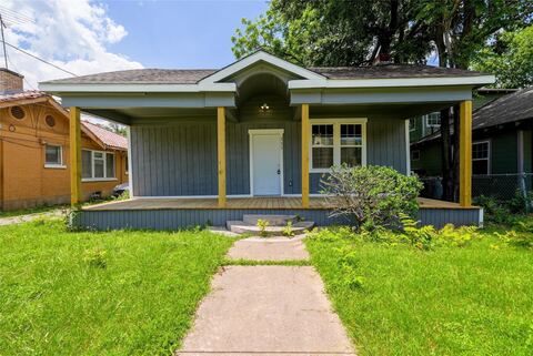335 N Marsalis Avenue, Dallas