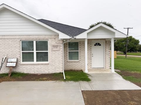 200 N Dallas Street 114, Rice, TX 75155 — photo 2