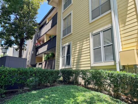 4845 Cedar Springs Road 170, Dallas