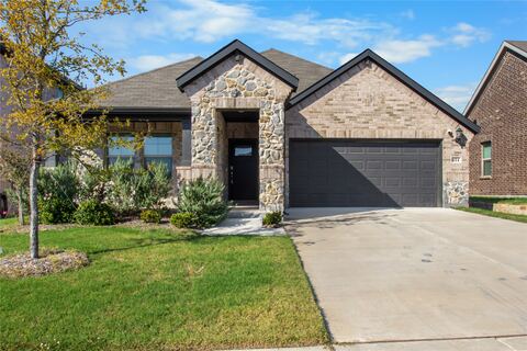 614 Martell Road, Lowry Crossing