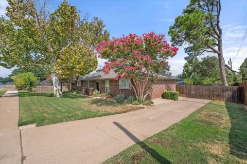 3204 Brown Trail, Bedford