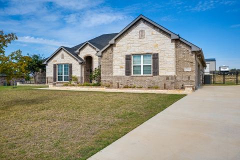 12900 Cold Spring Lane, Ponder