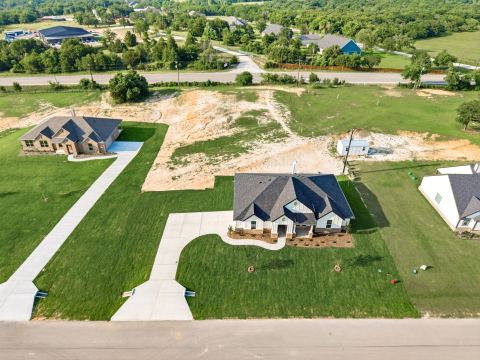 116 Park Hurst Drive, Boyd, TX 76023 — photo 3