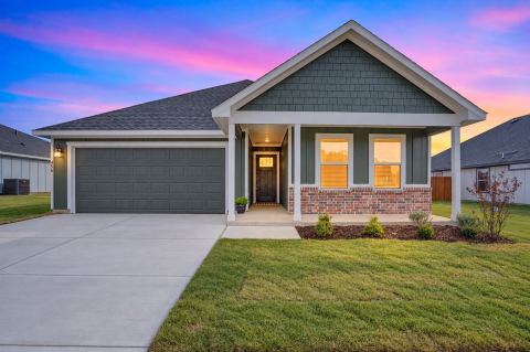 456 Peace Lily Way, Tolar