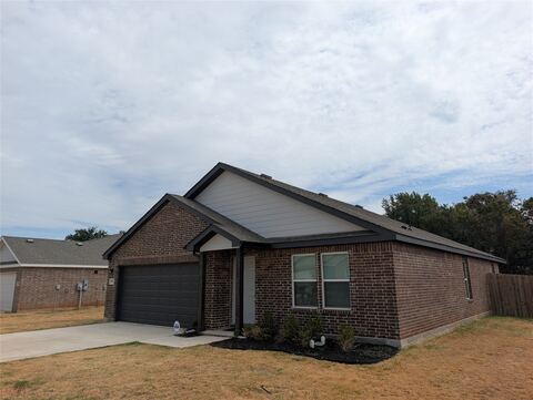 504 Jameson Street, Springtown, TX 76082 — photo 2