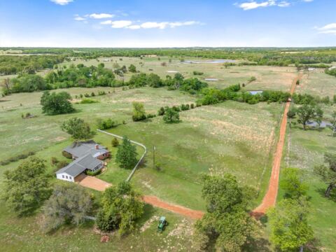 1421 Vz County Road 2319, Canton