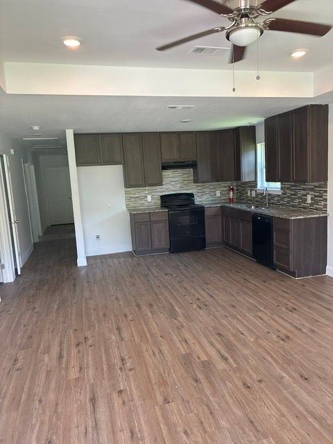 1702 Clark Street, Commerce, TX 75428 — photo 2