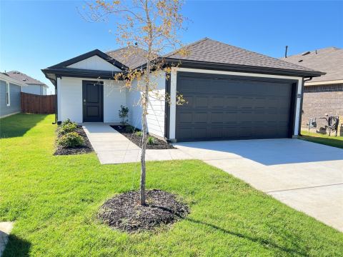 5557 Rollins Drive, Krum