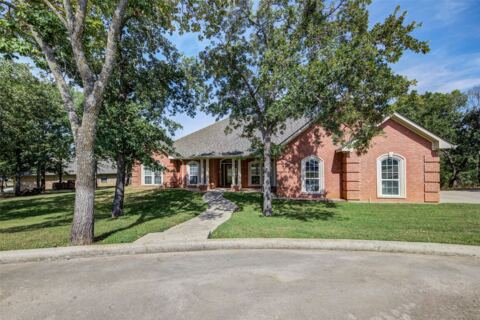 814 Haynie Drive, Runaway Bay