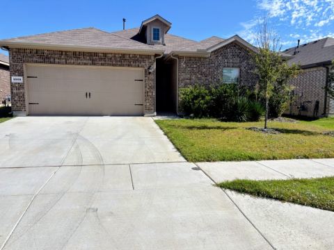 8908 BOULDER OAK Boulevard, Fort Worth
