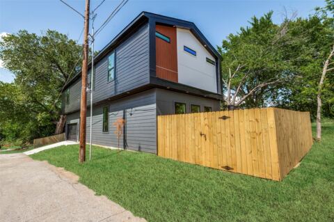 524 Tama Street, Dallas