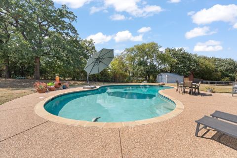 312 Trailwood Drive, Joshua, TX 76058 — photo 3