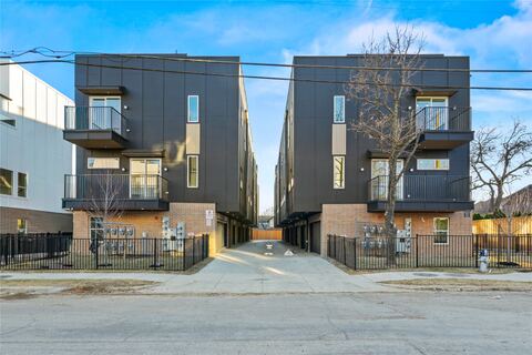 2031 N Prairie Avenue 104, Dallas