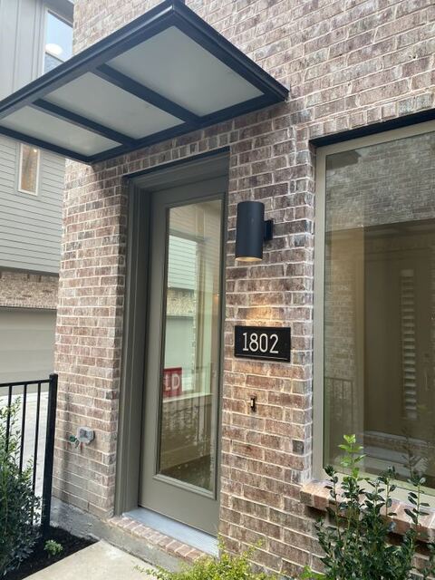 1802 Deacon Hill, Dallas