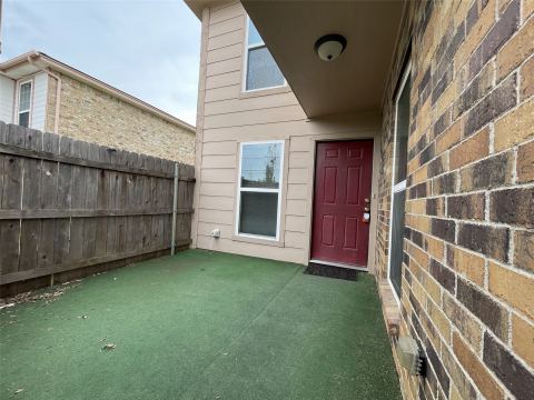5516 Lewis Court C, North Richland Hills