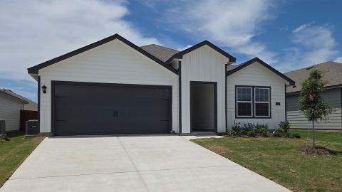 236 Whispering Pine Drive, Royse City