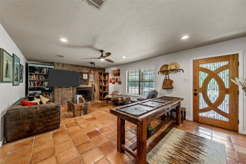266 Childress Creek Drive, China Spring, TX 76633 — photo 3