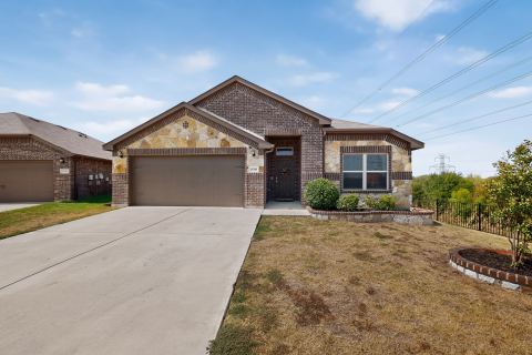 11700 Aldermoor Court, Fort Worth