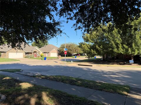 5932 Highcrest Drive, Watauga, TX 76148 — photo 2