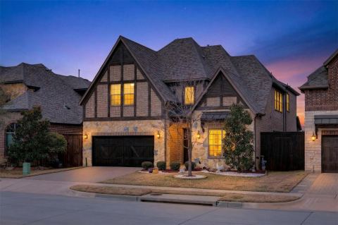 2913 Deansbrook Drive, Plano