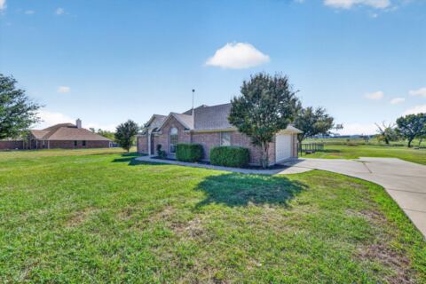 11201 Blue Sky Drive, Haslet, TX 76052 — photo 2