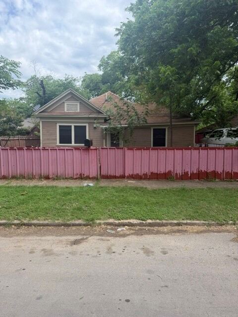 417 W Brooklyn Avenue, Dallas