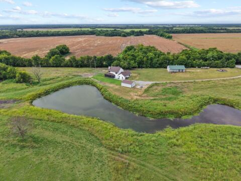 2972 County Road 4826, Wolfe City