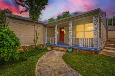 6915 E Grand Avenue, Dallas