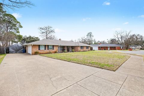 1603 Miller Court, Pantego, TX 76013 — photo 2