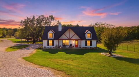 71 County Road 1266, Whitesboro