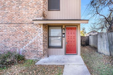 3301 Aurora Street D, Haltom City, TX 76117 — photo 2