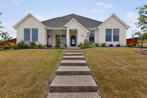10813 Alta Sierra Drive, Benbrook
