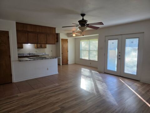 136 Richard Lane, Azle, TX 76020 — photo 2