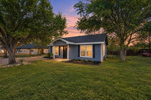 2605 Howard Road