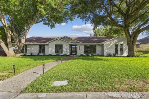 7031 Hunters Ridge Drive