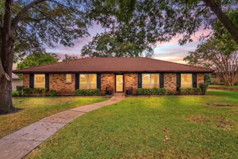 4345 Rota Circle, Fort Worth