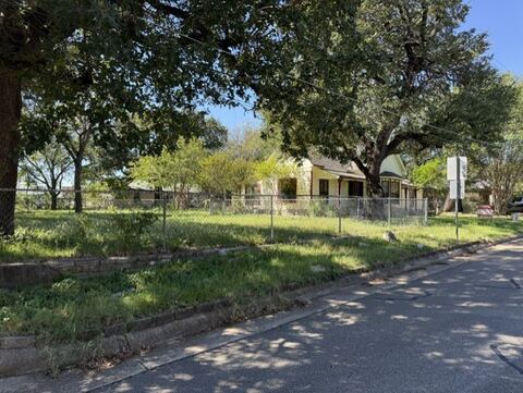 307 Mission Street, Glen Rose, TX 76043 — photo 3