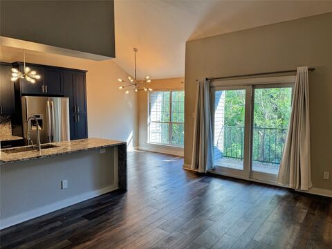 2506 Wedglea Drive 802, Dallas
