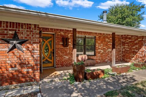 266 Childress Creek Drive, China Spring, TX 76633 — photo 2