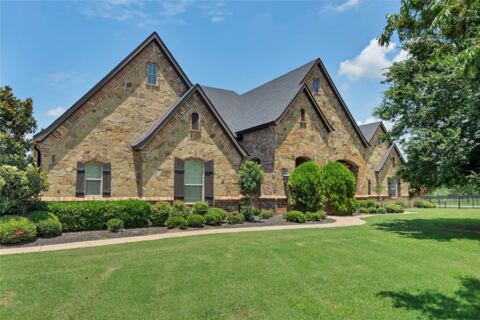 6412 Preferred Drive, Fort Worth