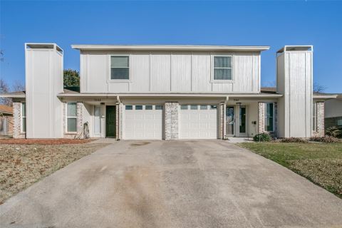 7044 Crosstimbers Lane, North Richland Hills