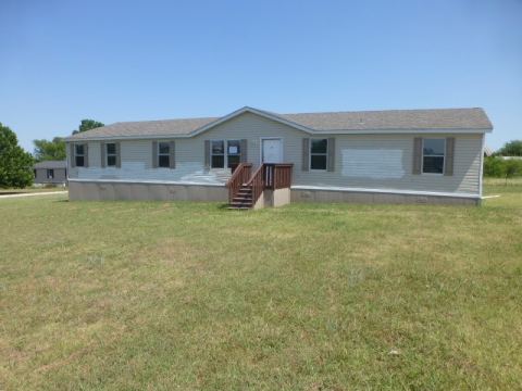 5712 Kentucky Street, Joshua
