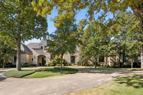 1729 Grass Court, Southlake