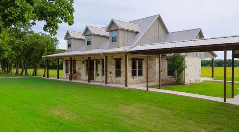 6085 County Road 146, Lipan