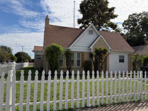 2701 Stuart Drive, Fort Worth, TX 76104 — photo 2